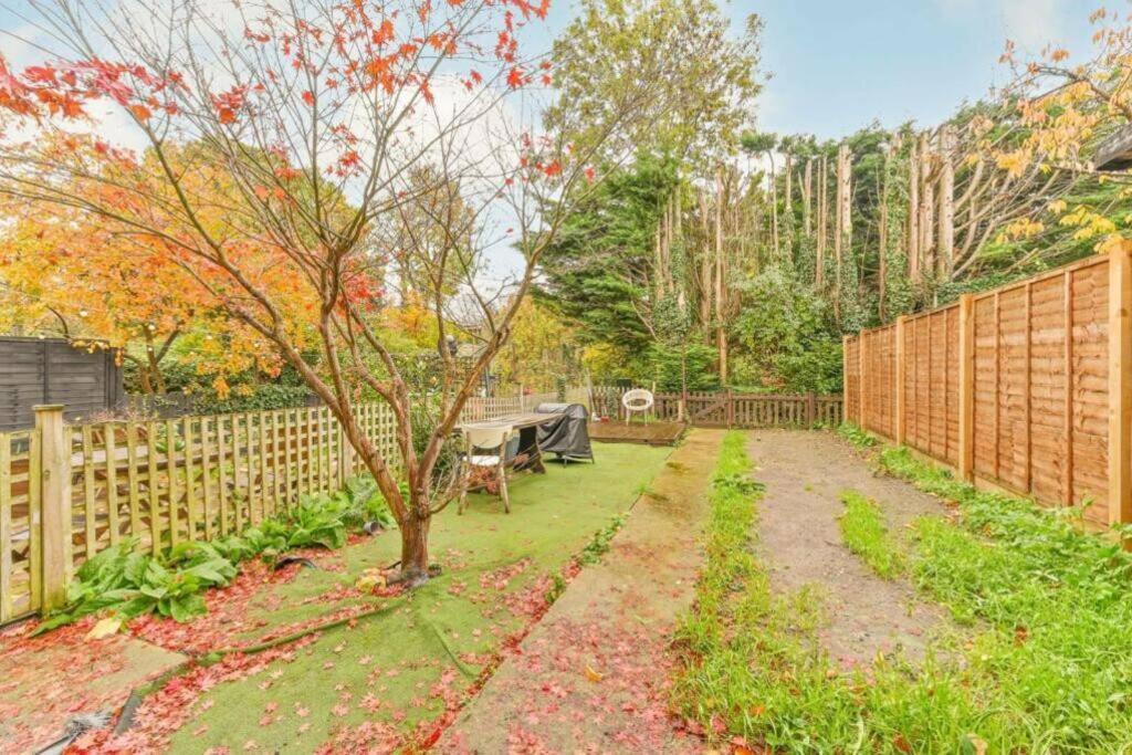 Oikoshomes Three Bedroom Flat In London Exterior photo